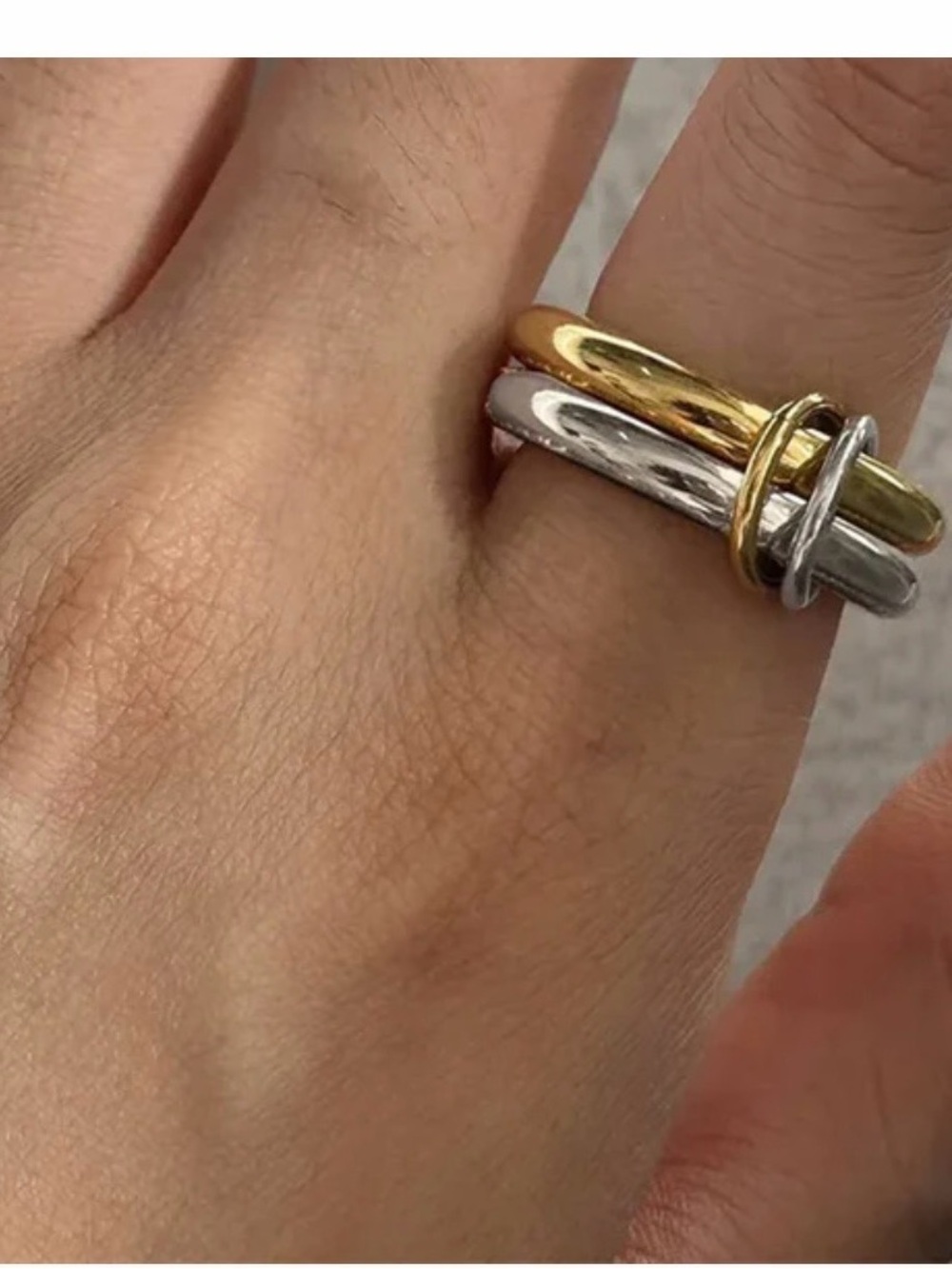NEW two -Tone Gold and Silver Interlocking Rings - Size 8 and